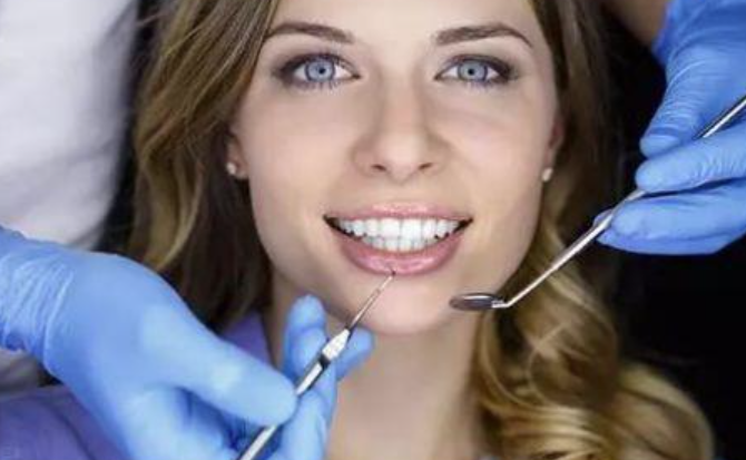 how much does a dental hygienist make